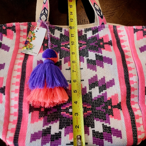 NWT Express Edit XL Tribal Tote - Picture 4 of 16